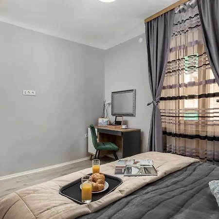 Apartment 4 Season Rijeka