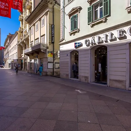 4 Season Rijeka